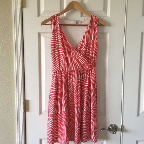 •Boden• Pretty Ruched Wrap Dress - Picture 2 of 4